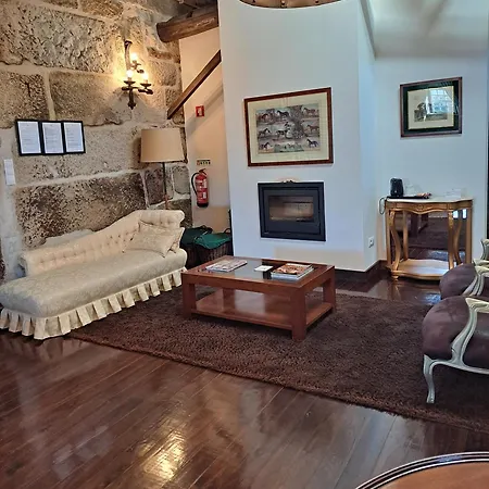 Alojamento de Turismo Rural Solar De Almeidinha