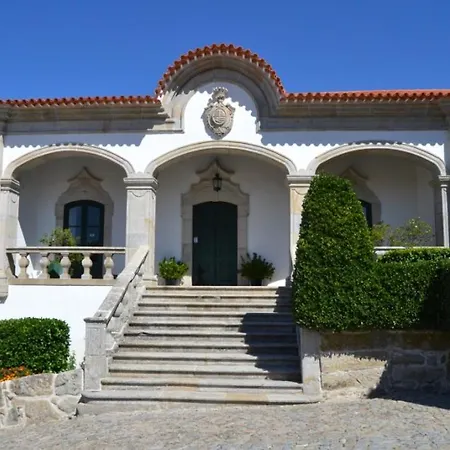 Solar De Almeidinha Alojamento de Turismo Rural *