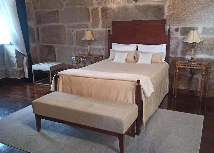 Solar De Almeidinha בית חווה מנגולדה